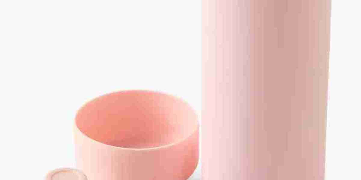 Discover the Power of an Insulated Water Bottle for Work and Travel