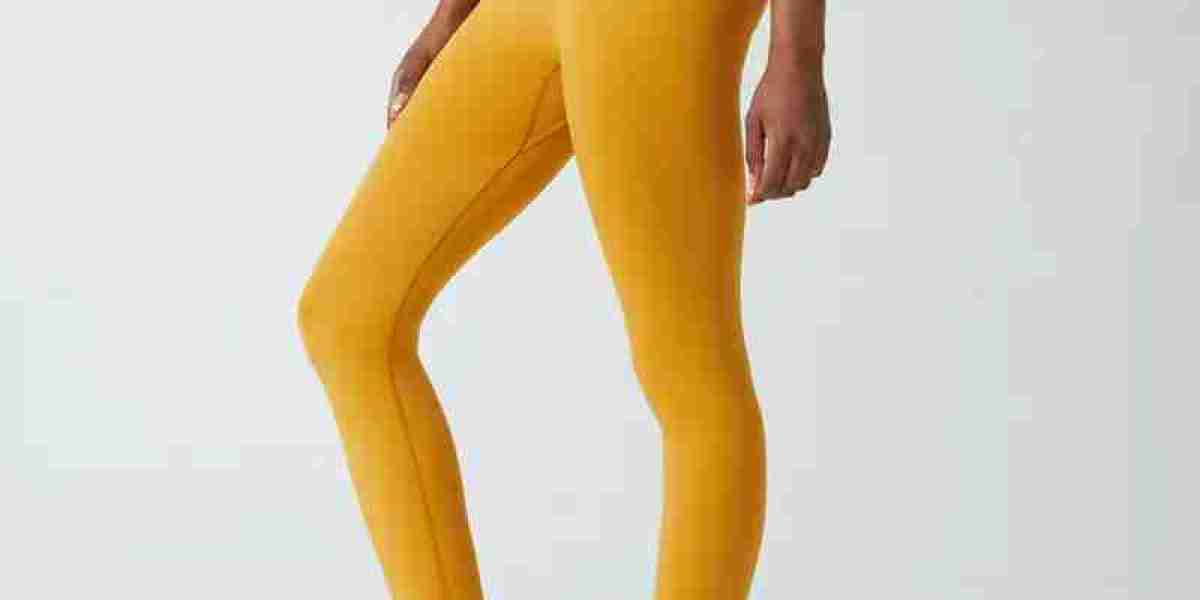 Fashion Meets Function: Seamless Yoga Sets by yongxing