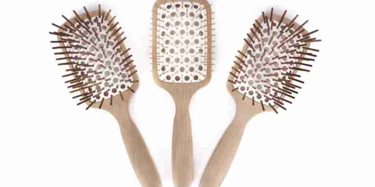 Is pawtechpet Pet Brush Gentle for Sensitive Fur?