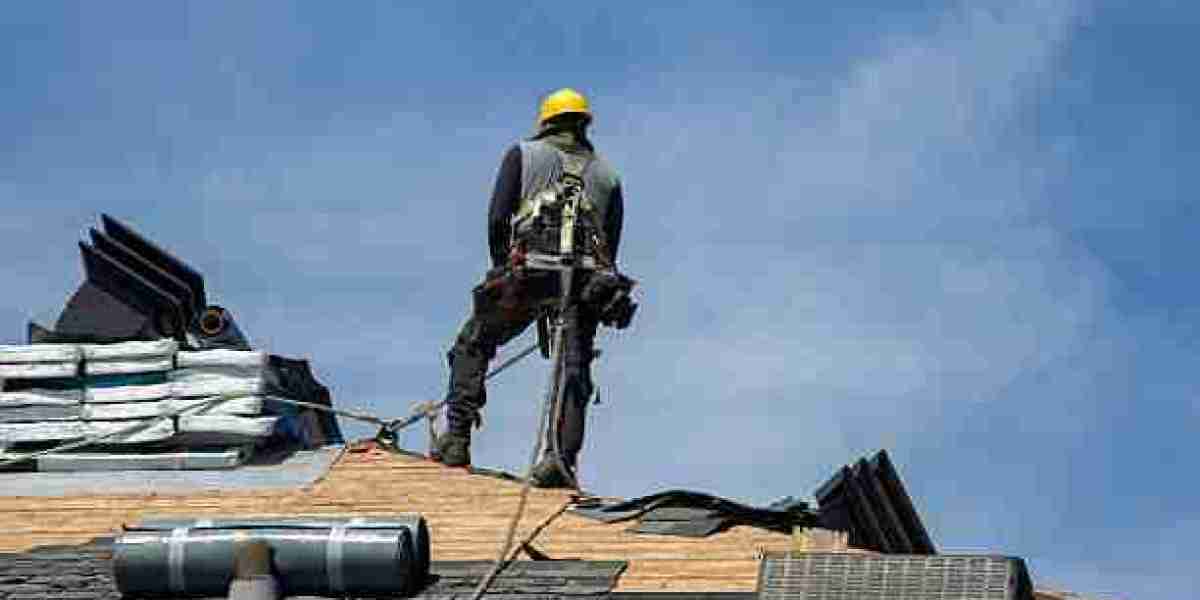 A Homeowner’s Guide to Roofing in Ealing: Materials, Maintenance, and Repairs