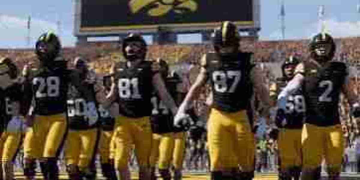 U4gm CFB 27: Recruiting for Roster Stability