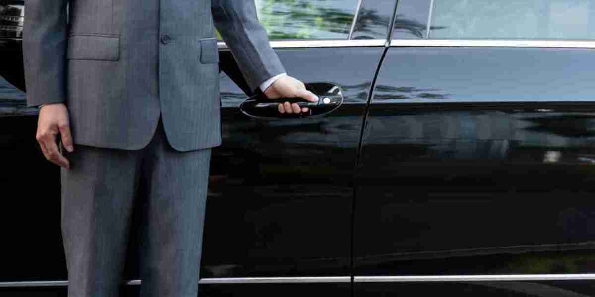 Corporate Chauffeur Services: How Do They Make Executive Travel Easier?
