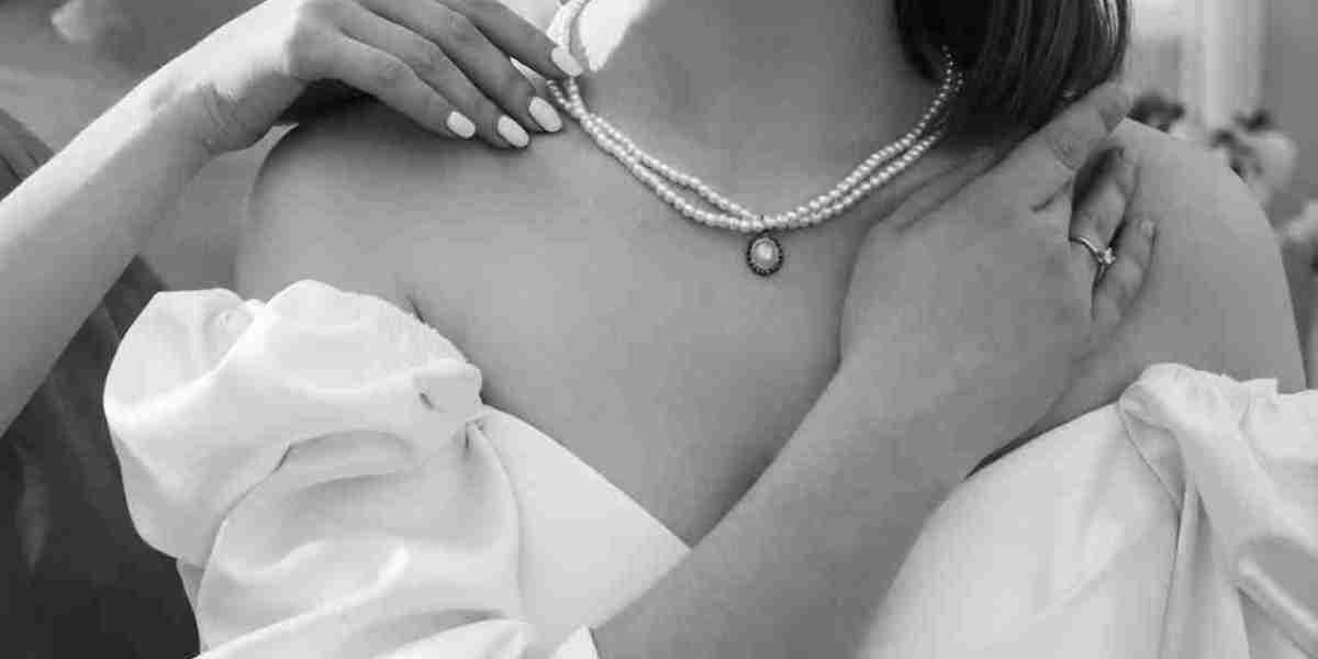 Friendship Necklaces: What Makes Them a Special Gift for Friends?
