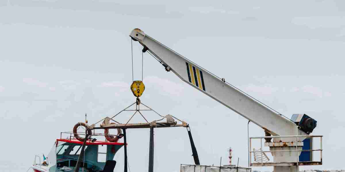 Choosing the Right Surveyor for Your Commercial Barge