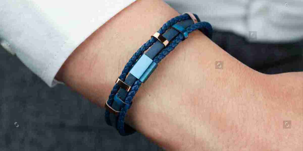 Friendship Necklaces: How to Choose Meaningful and Stylish Pieces