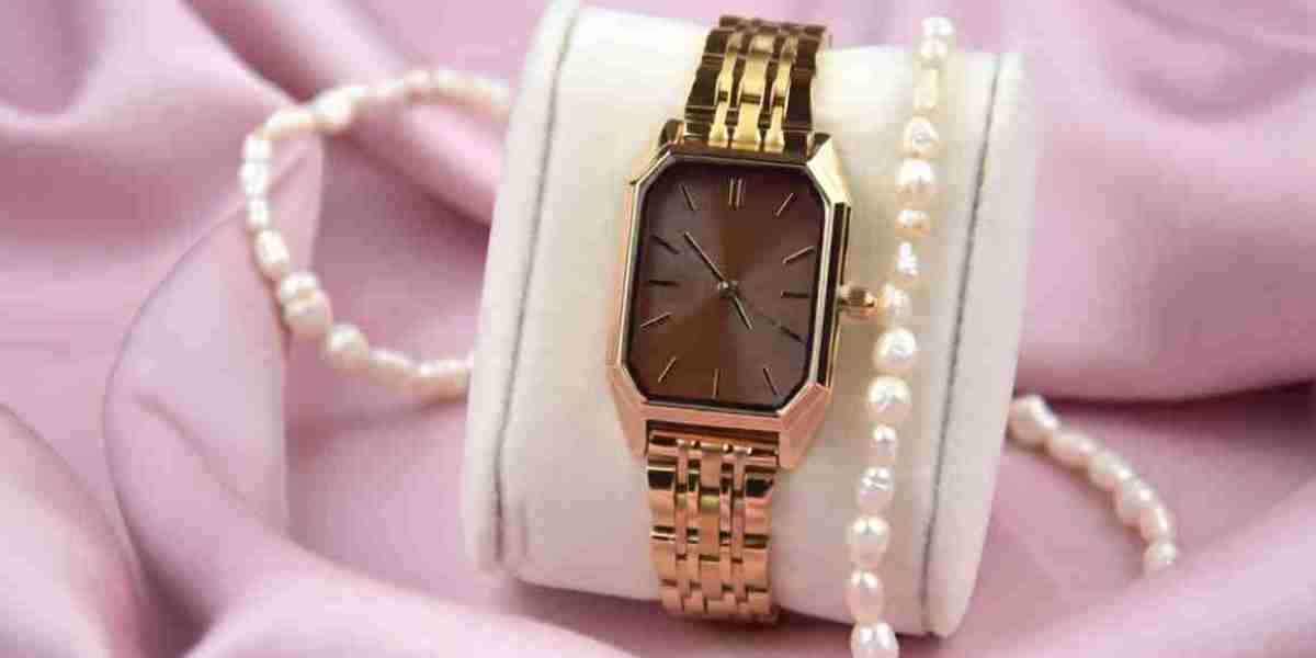 Women Watches: A Complete Guide for Choosing the Right Watch