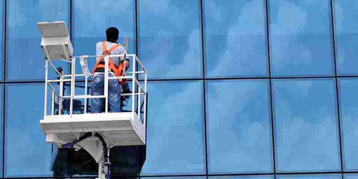 How Clean Windows and Exterior Surfaces Help Dallas Businesses Stand Out