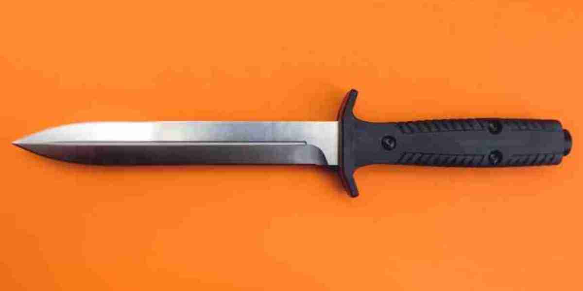 Alpha Dagger Fixed Blade Knife Design, Construction, and Outdoor Utility Features