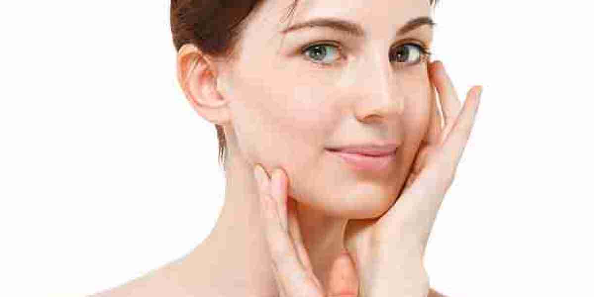 Juvederm Fillers for Addressing Thin Lips and Uneven Lip Borders